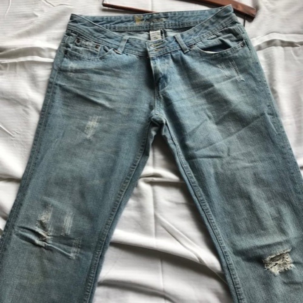 Wet Seal blue, faded, denim jeans, button back pockets, size 11 Long